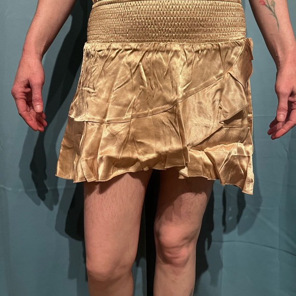 Chic Gold Mini Skirt - Picture 1 of 4